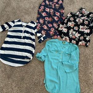 4 blouses size medium EUC
